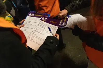 Photo de questionnaires de la Nuit de la solidarité