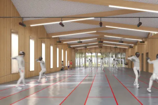 Photo : Au cœur de ce nouvel espace alliant modernité architecturale et accessibilité : la salle d’armes. © TEKHNE / Lieux Fauves Architectes et Node Architecture