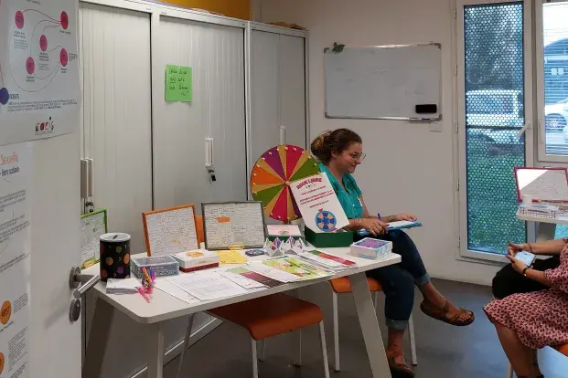 Partagée entre des activités de sensibilisation, d'accueil et de formation, l'association est sur tous les fronts.