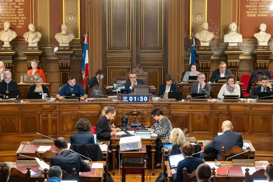 Le maire et les élus lors de la séance du Conseil municipal du 5 novembre 2024