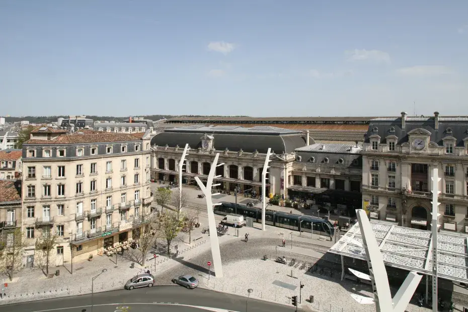 vue aérienne du parvis de la gare saint-jean