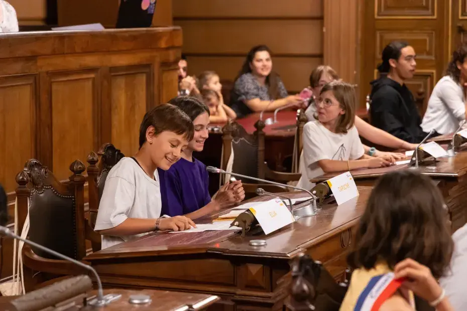 Photo des élus du Conseil Municipal des Enfants lors de la séance du 11 juin