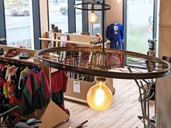Boutique de vêtements de seconde main