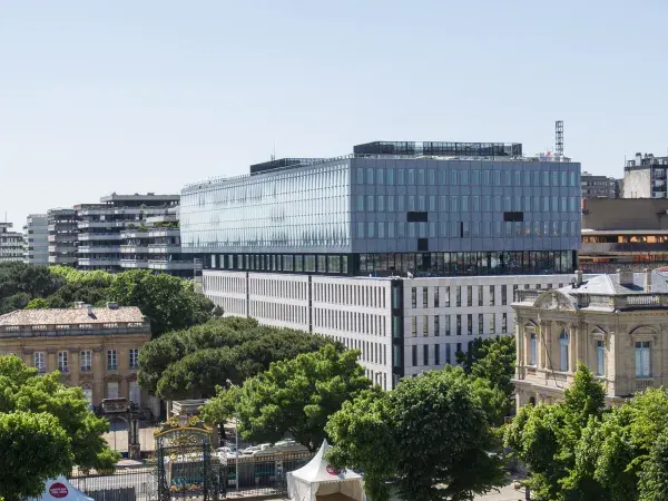 photo de la cité municipale de Bordeaux, vue de haut