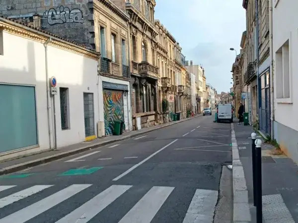 La rue de Pessac avant son réaménagement