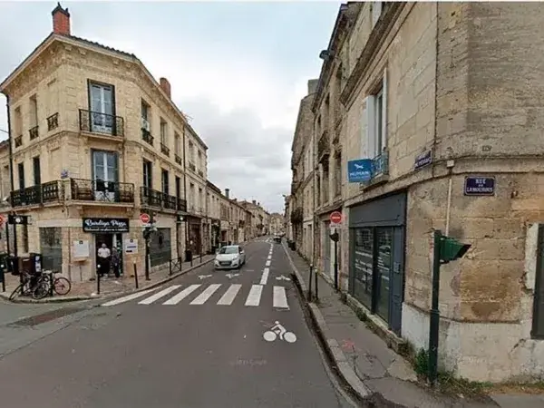 La rue de Pessac avant son réaménagement